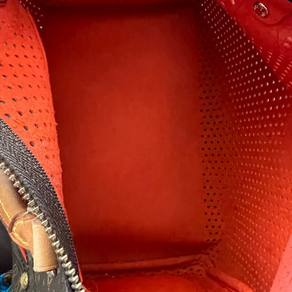 EUC (like new) Lv Perforated Speedy 30 - Picture 12 of 13